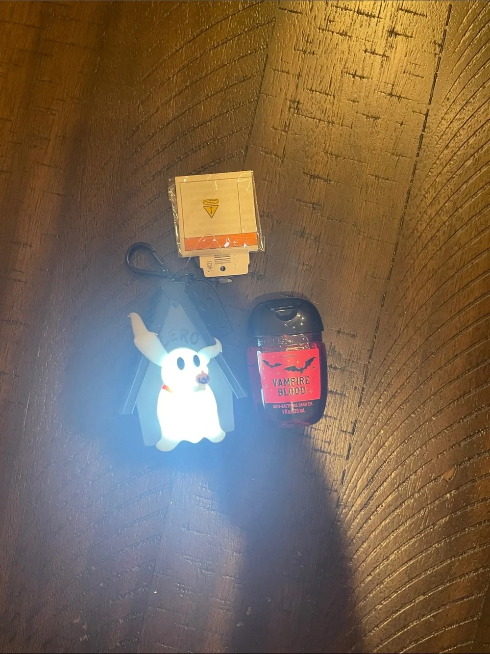 Nightmare Before Christmas-Zero (limited stock key chain+Vampire Blood Sanitizer